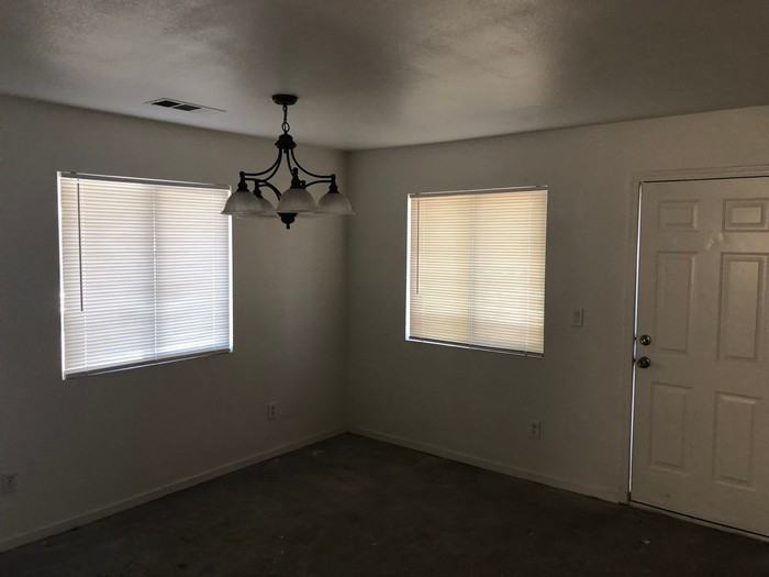 12505 Amethyst Avenue - Photo 3 of 8