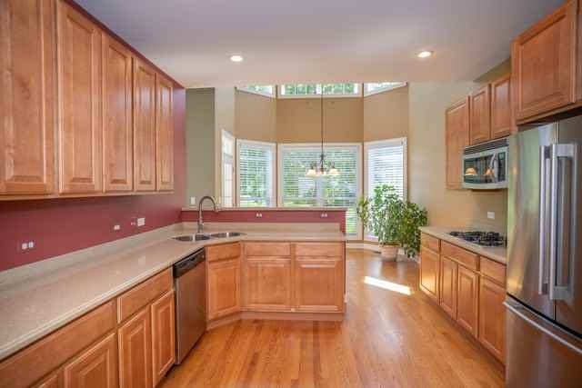 520 Bridgestone - Photo 3 of 32