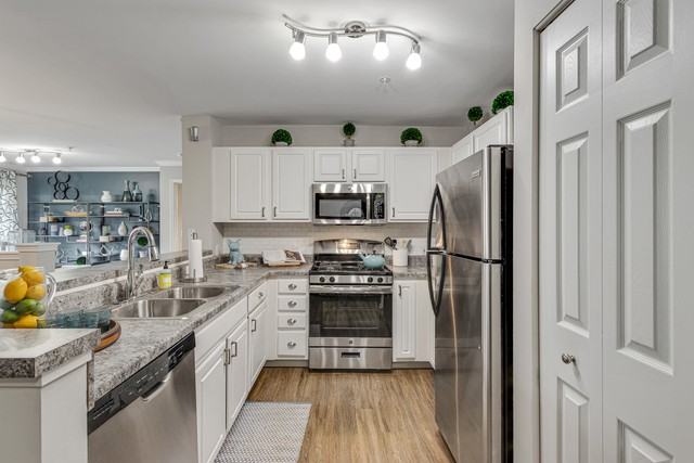1632 Canterfield - Photo 3 of 49