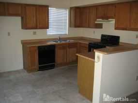 1010 W Sequoia Dr - Photo 3 of 4