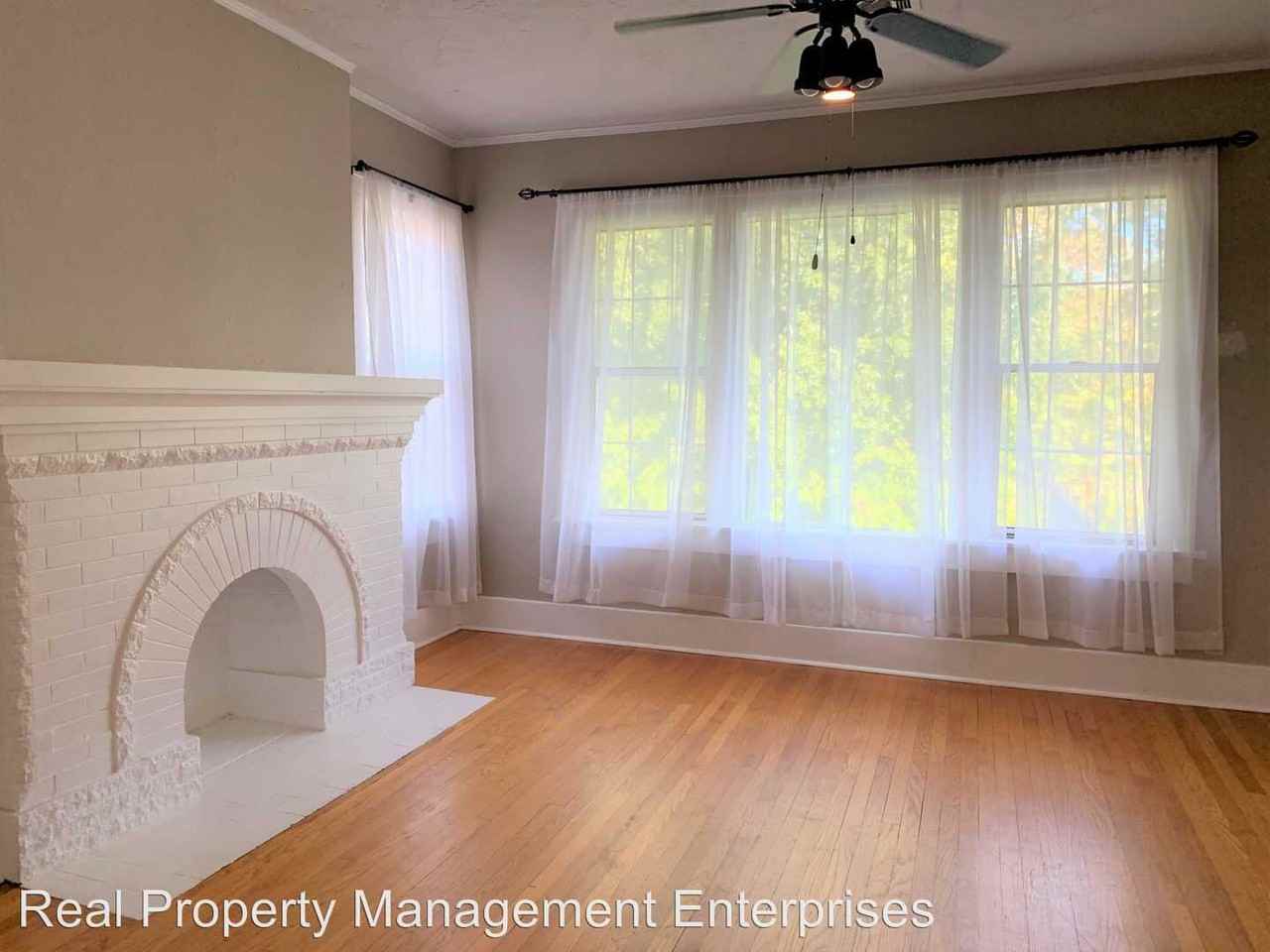 3021 1/2 1/2 N Robinson Ave ~ Upstairs - Photo 2 of 8