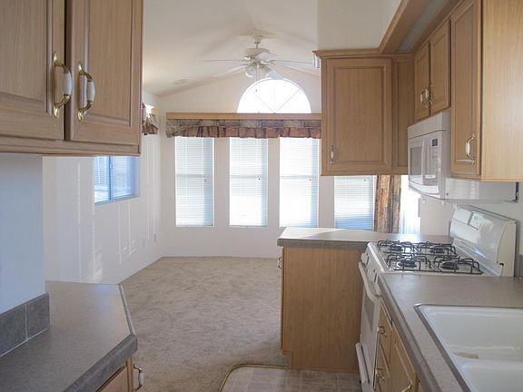 843 Fernwood Dr - Photo 3 of 7