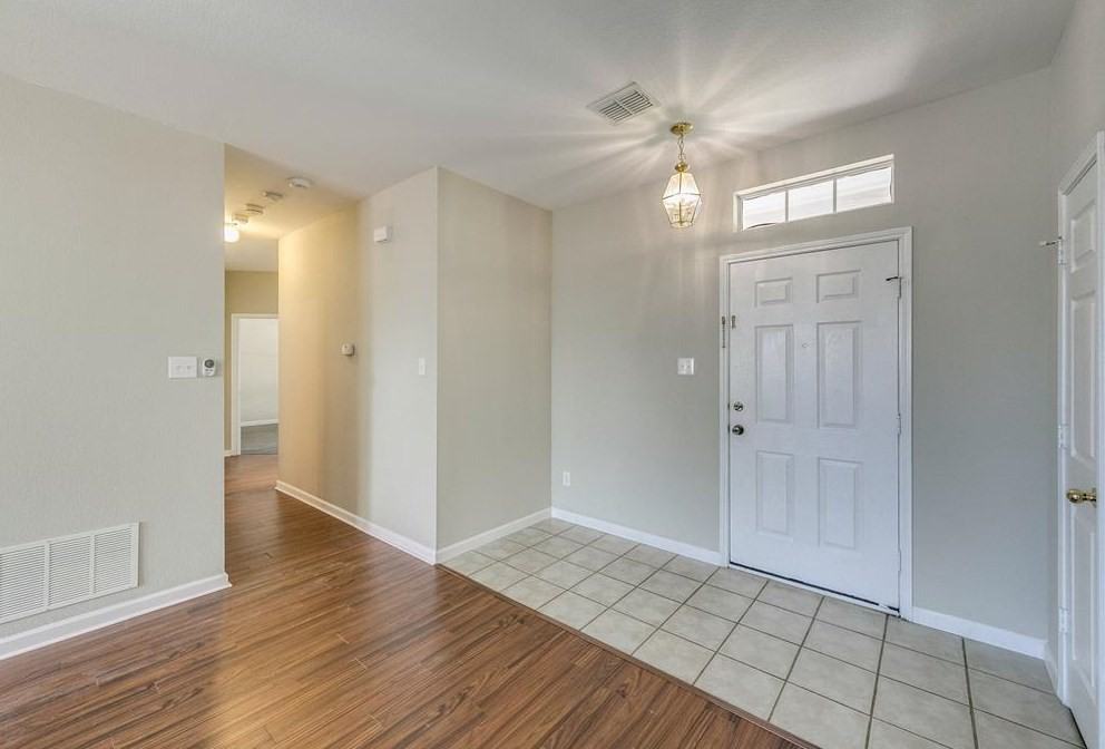 1541 Cliff Creek Dr. - Photo 2 of 18