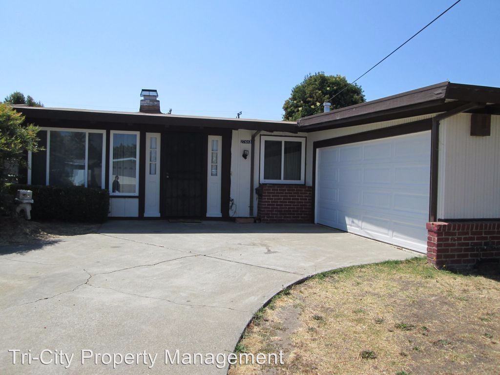 27683 Miami Ave - Photo 2 of 9