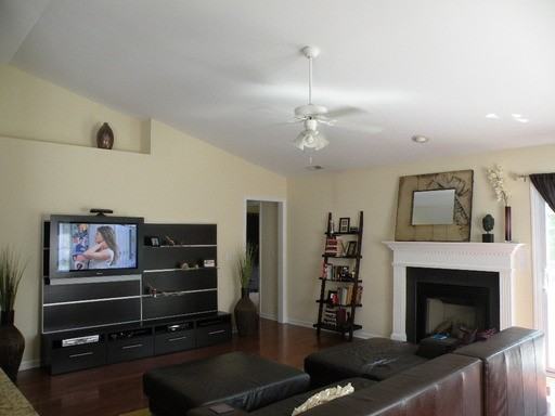 110 Bermuda View - Photo 3 of 16