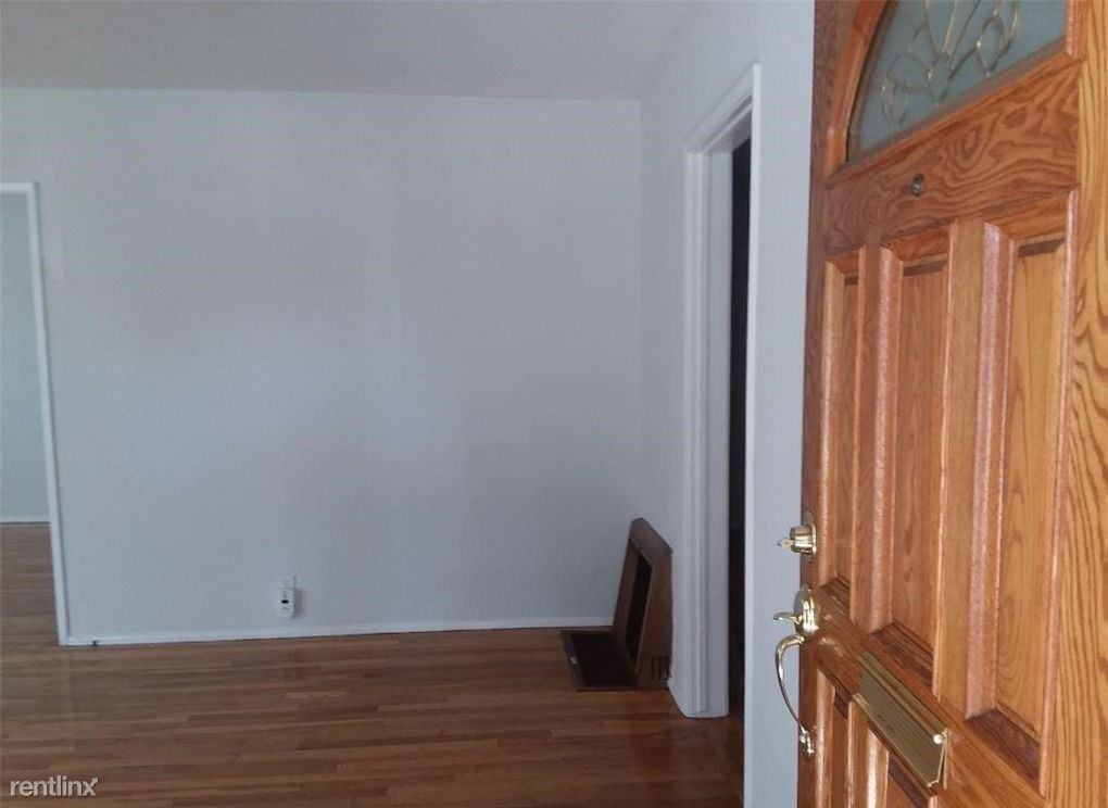 5202 Minturn Ave - Photo 2 of 6