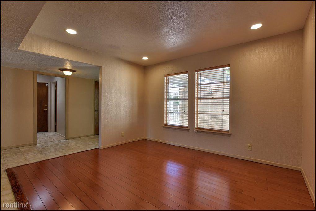 1504 Lost Padre Mine Dr - Photo 3 of 6