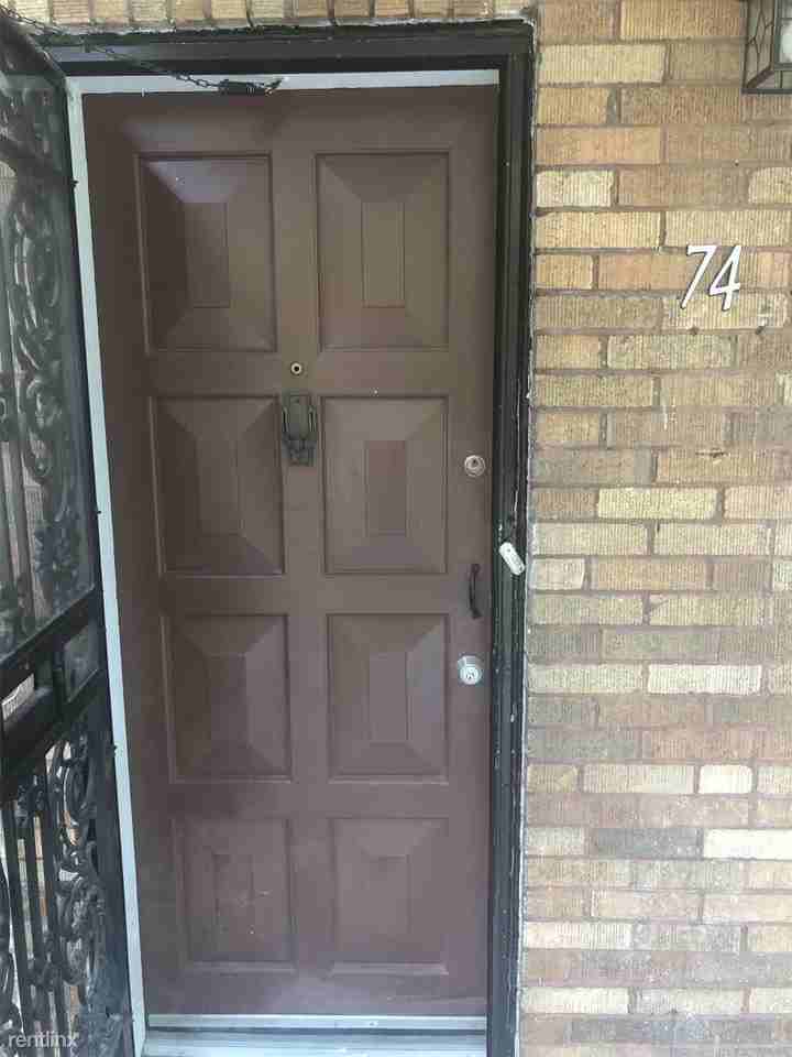 974 N Franklintown Rd