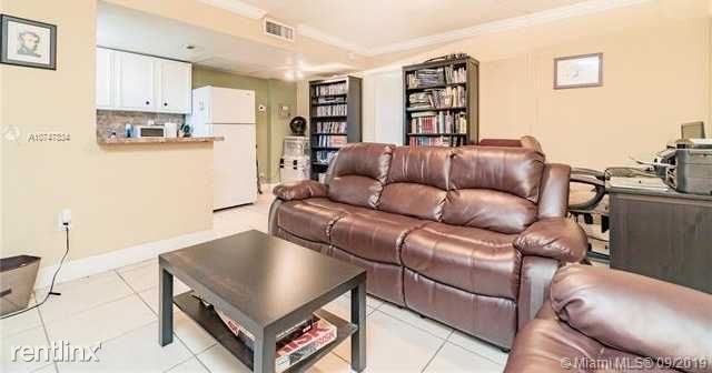 3901 Sw 112th Ave 38 - Photo 2 of 10