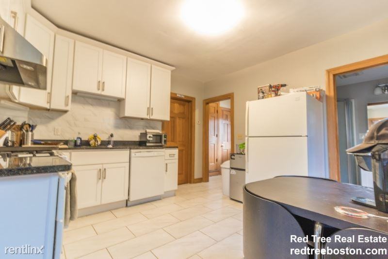 62 Fiske St 1 - Photo 3 of 23