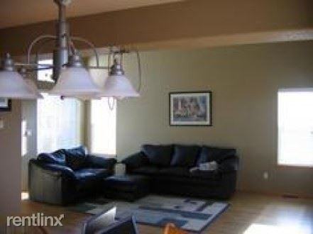 1800 Angelo Ct - Photo 2 of 2