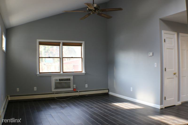 36 Washington Ave - Photo 2 of 13