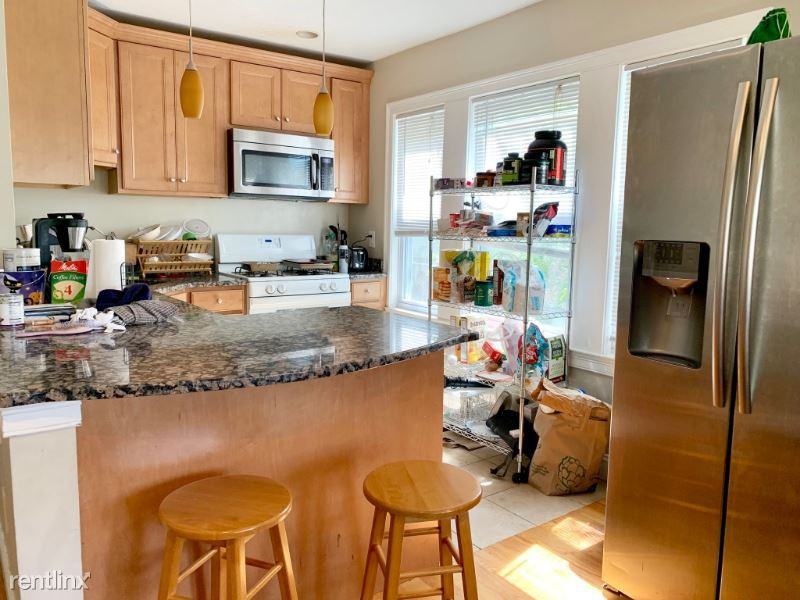 27 Fairfax St 1 - Photo 3 of 13