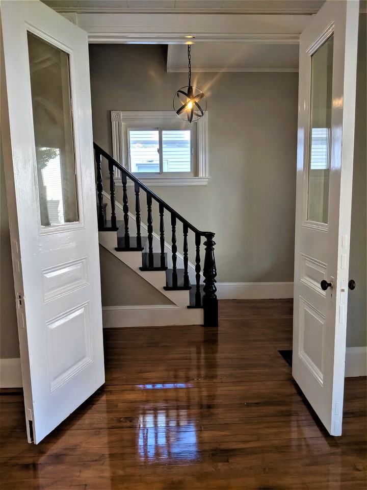 4 Noyes Court - Photo 2 of 17