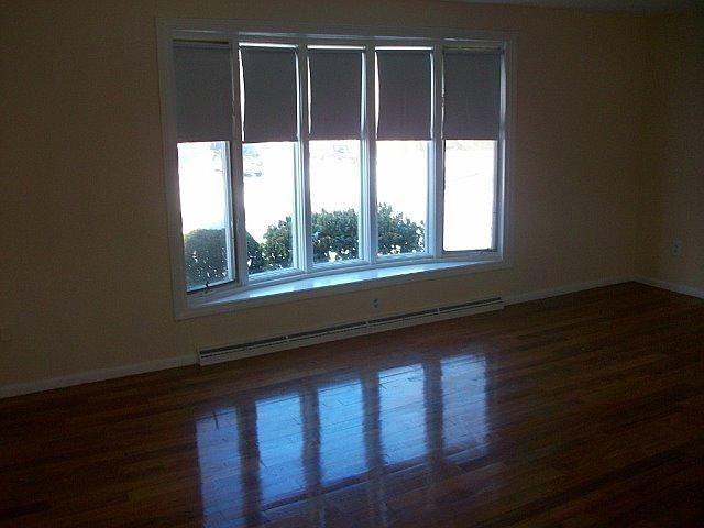 29 Lee St - Photo 2 of 13