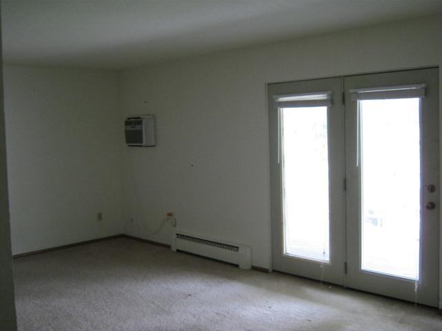 The Arlington Apartments - Photo 3 of 3