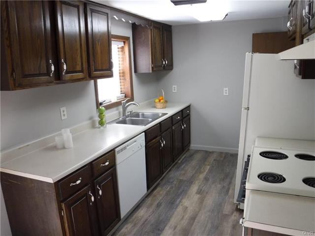 5901 Emmaus Road - Photo 3 of 12