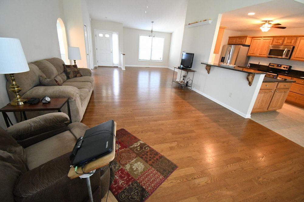 215 Kensington Dr. - Photo 2 of 28