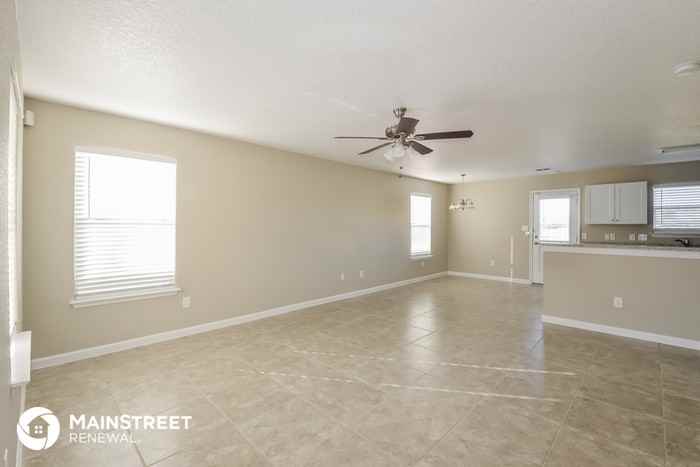 11487 Coral Canyon - Photo 3 of 15