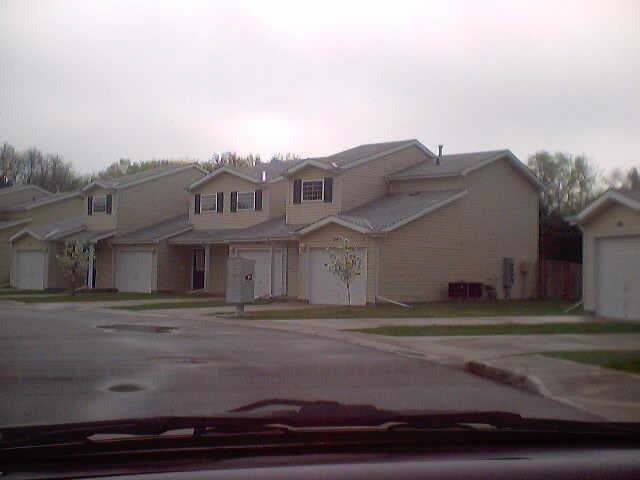 Caravelle Apartments and Townhomes 7582 Miami Plaza, Omaha, NE 68134