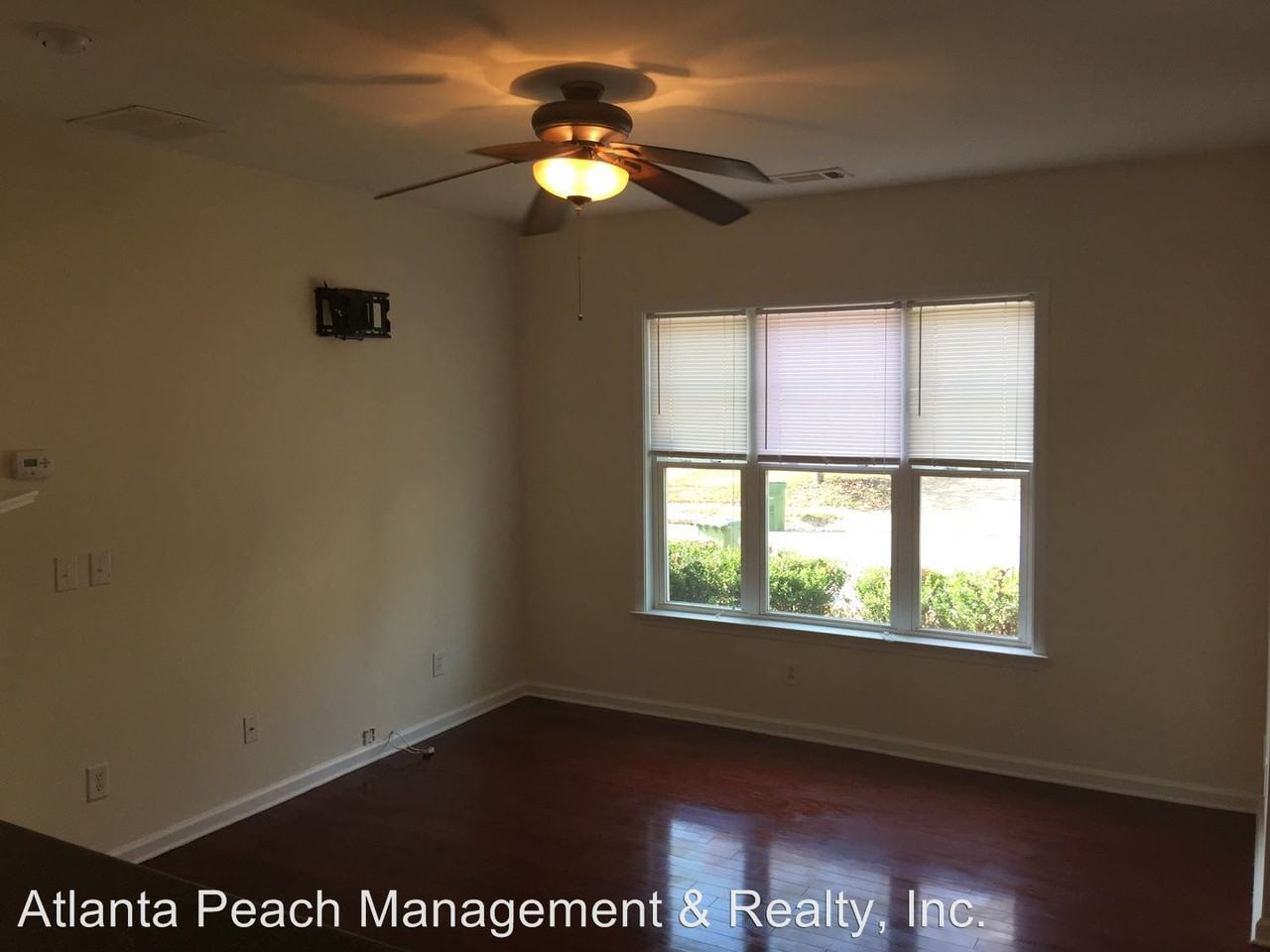 3256 Welmingham Dr Sw - Photo 2 of 12