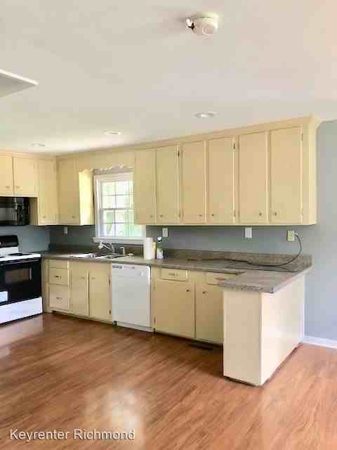 1283 Jacks Creek Rd. - Photo 2 of 11