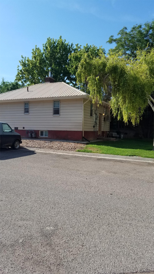 224 S 100 E A - Photo 2 of 5