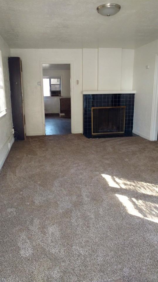 224 S 100 E A - Photo 3 of 5