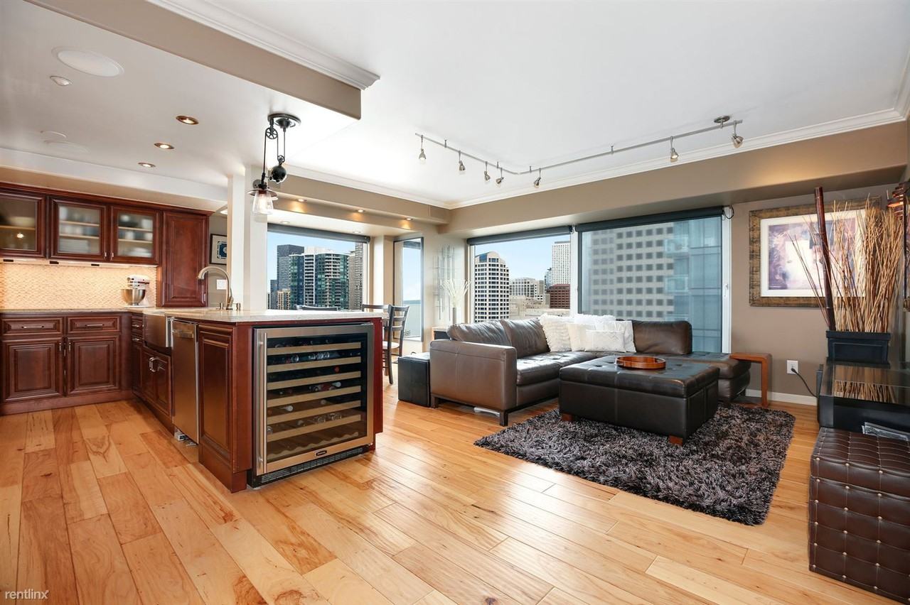 1415 2nd Ave #2204
