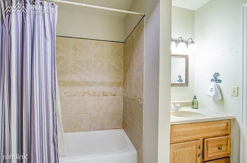 5517 Mansfield Court - Photo 2 of 27