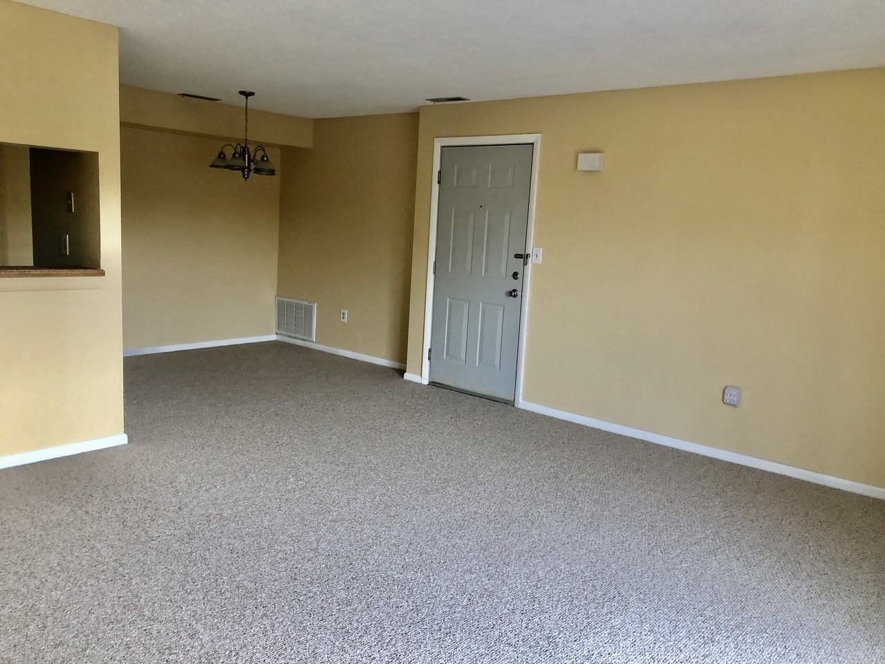 1802 Ravens Crest Drive - Photo 3 of 15