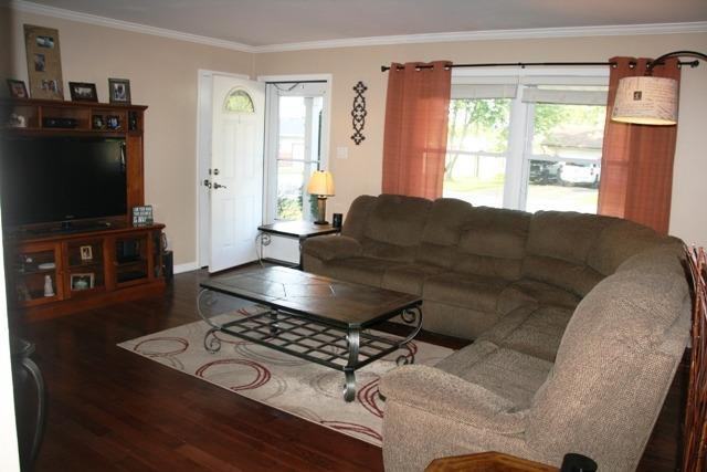 7830 Mount Street - Photo 2 of 10