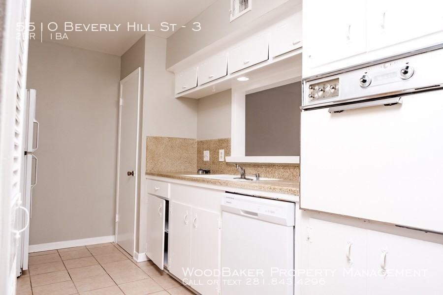 5510 Beverly Hill St #3 - Photo 3 of 11