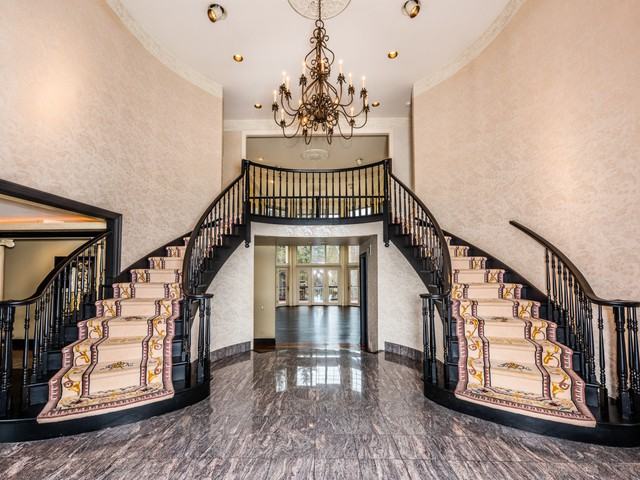 35 Wynstone - Photo 3 of 43