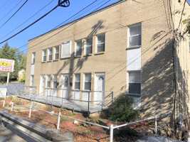 featured image of 1044 Bridge Rd