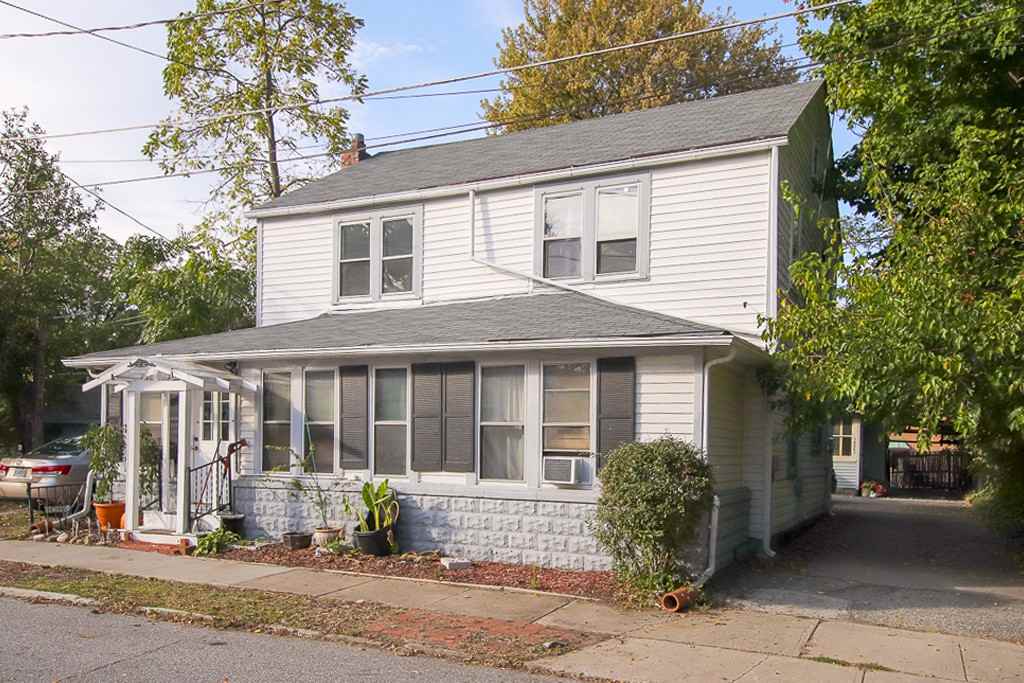 38257 Prospect St - Photo 3 of 7