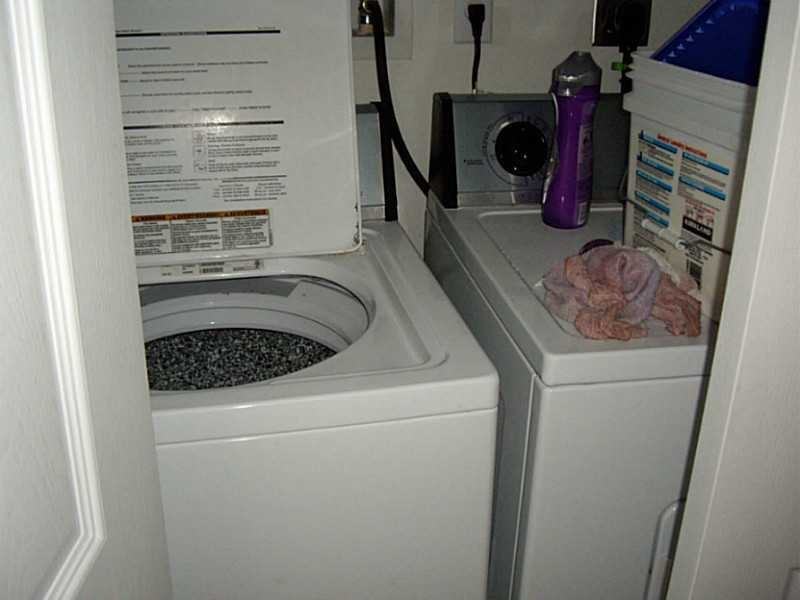 5770 NE 27th Ave - Photo 2 of 9