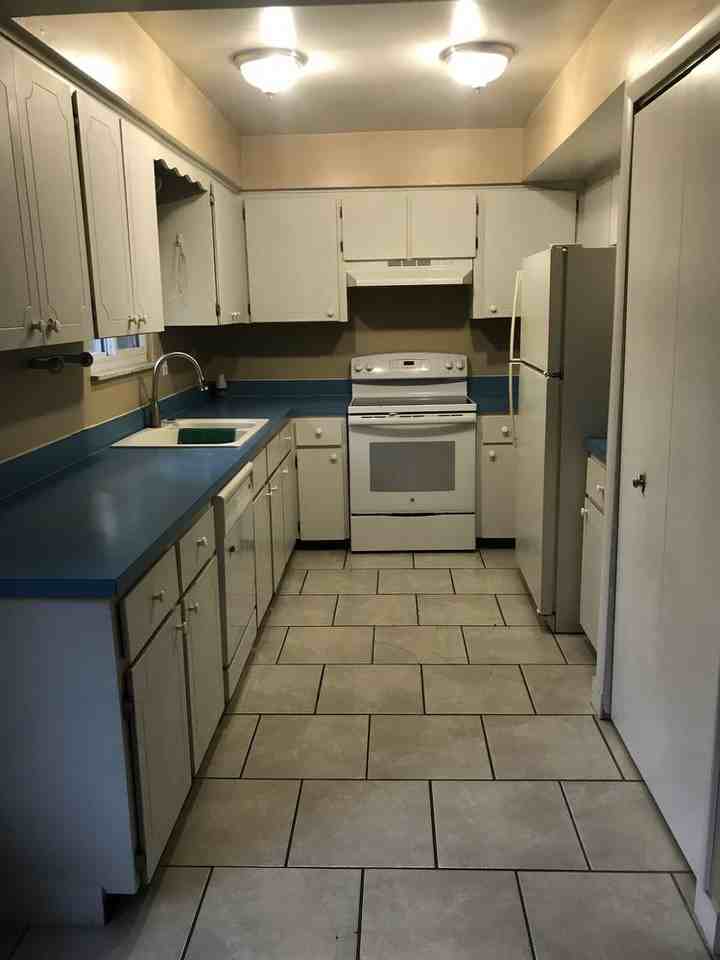 13415 Neal - Photo 3 of 13