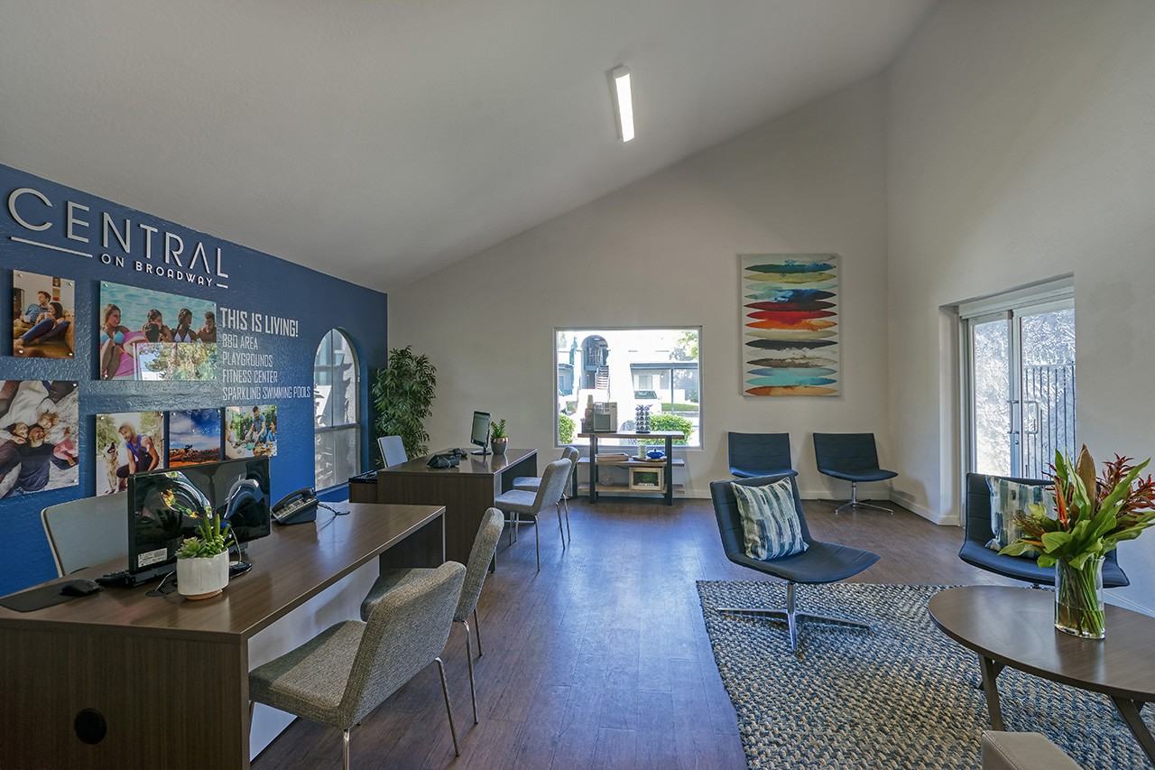 2145 W Broadway Road - Photo 3 of 47