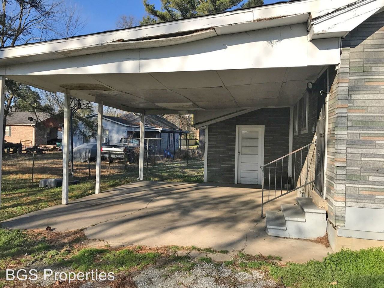 1217-1223 Hornbrook St - Photo 3 of 9