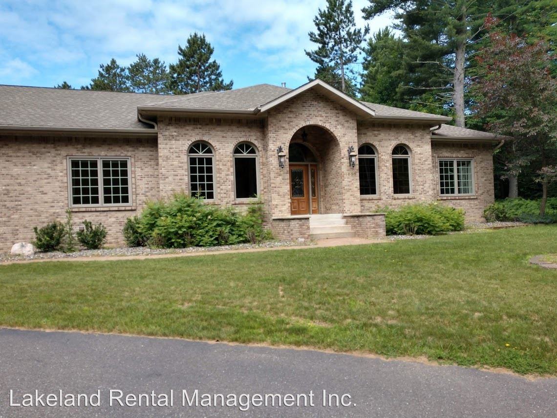 1035 Mckinley Blvd - Photo 2 of 38