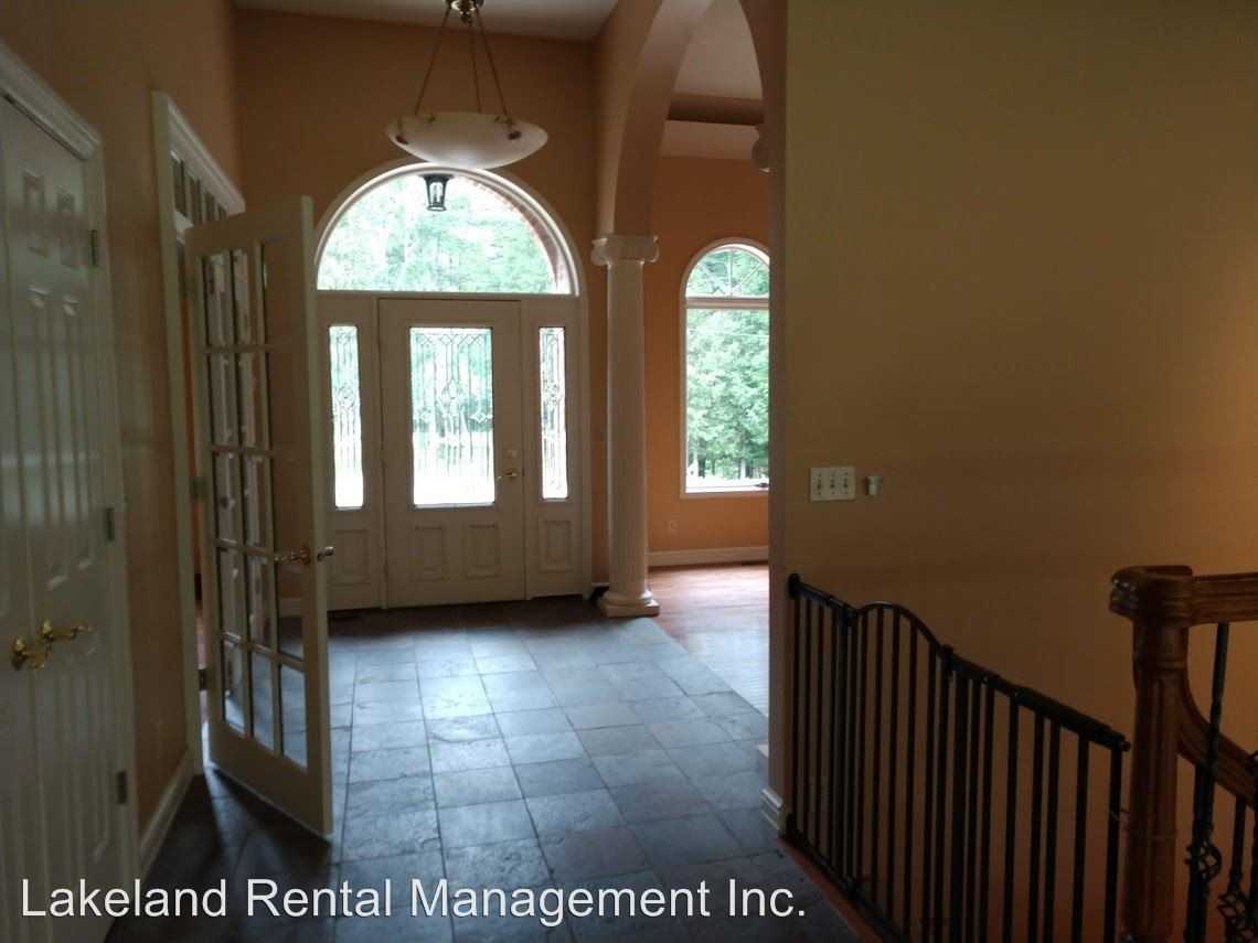 1035 Mckinley Blvd - Photo 3 of 38