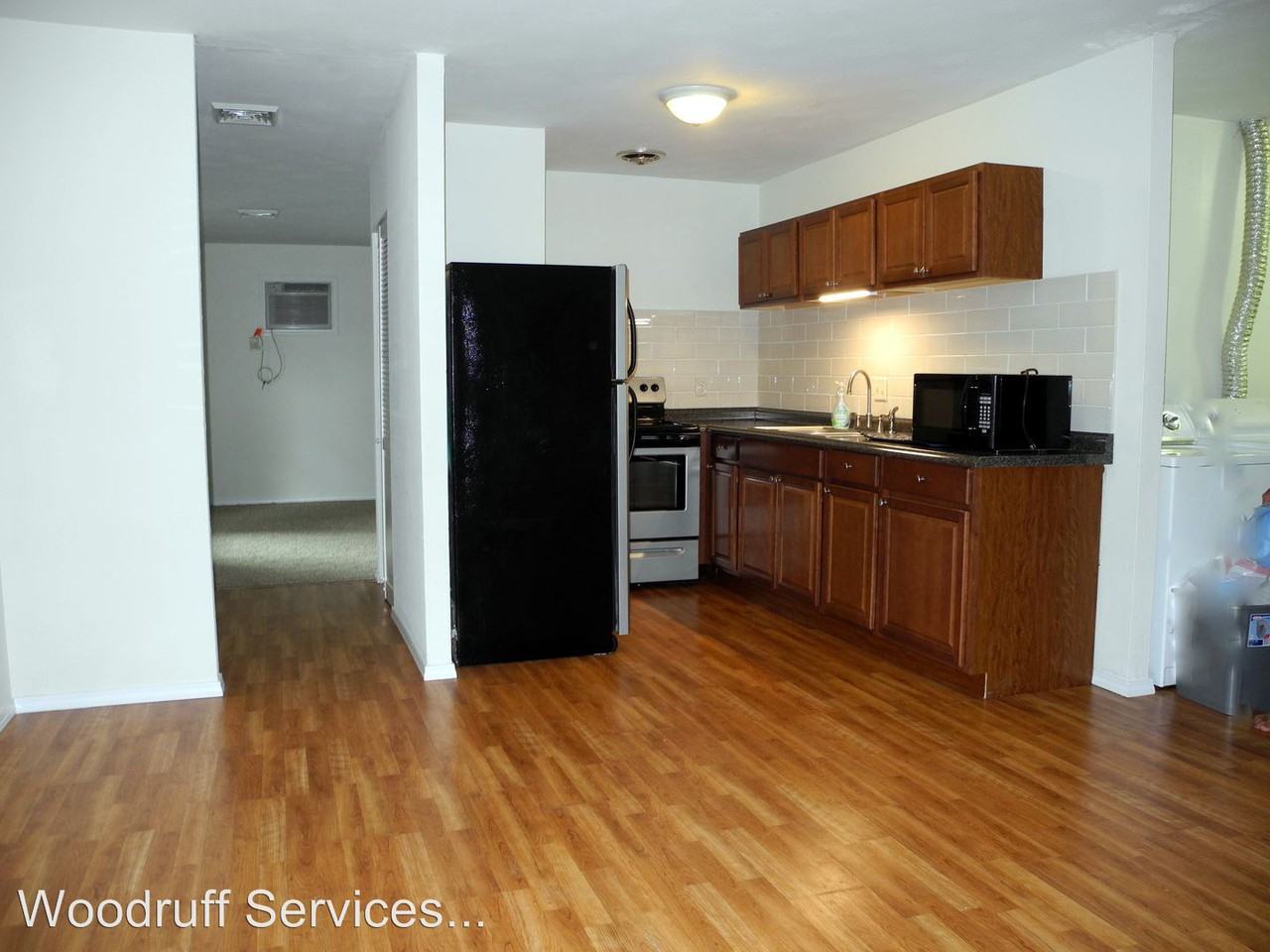 204 S Emerald Ln - Photo 3 of 9