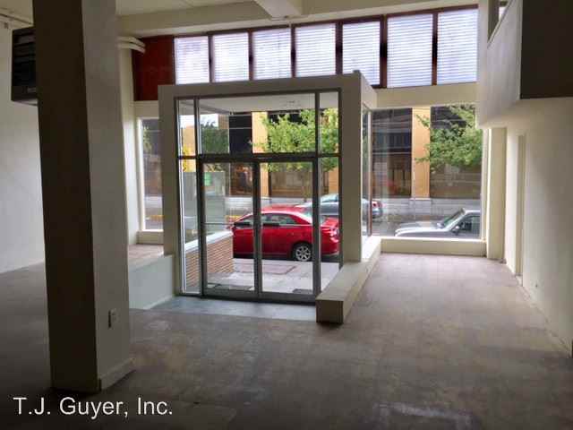 460 NW Pacific Ave - Photo 2 of 7