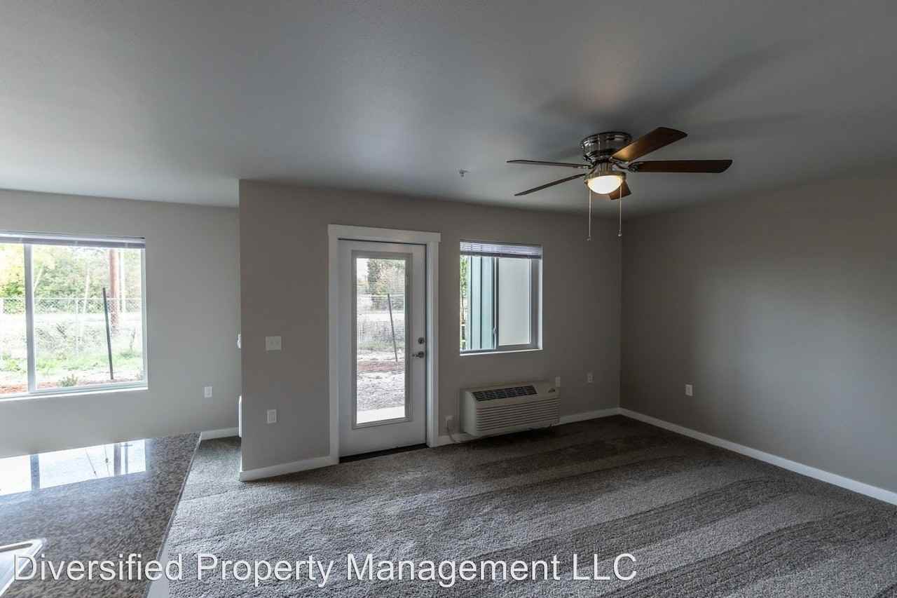 Evergreen Valley - Photo 7 of 43