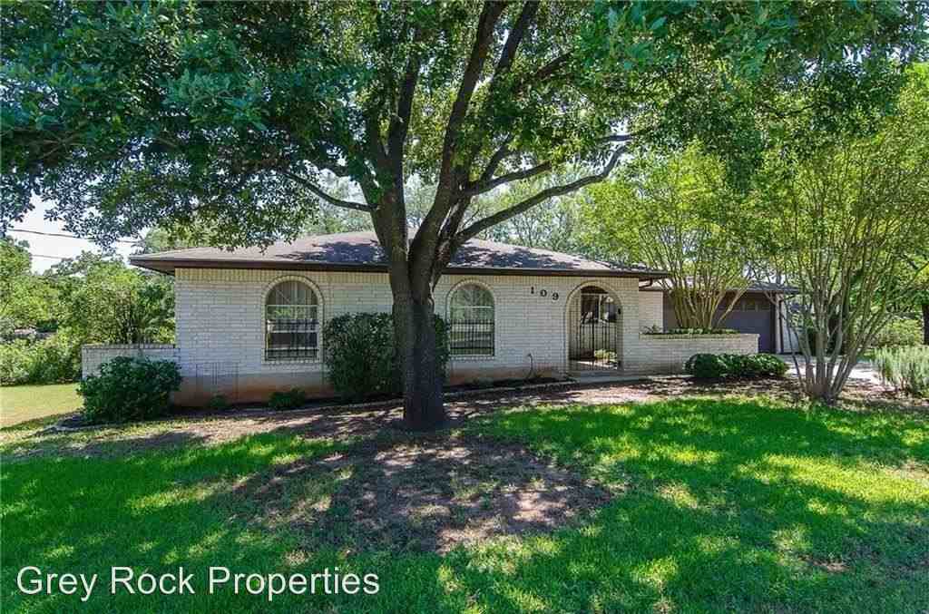 109 Woodland Rd - Photo 2 of 20