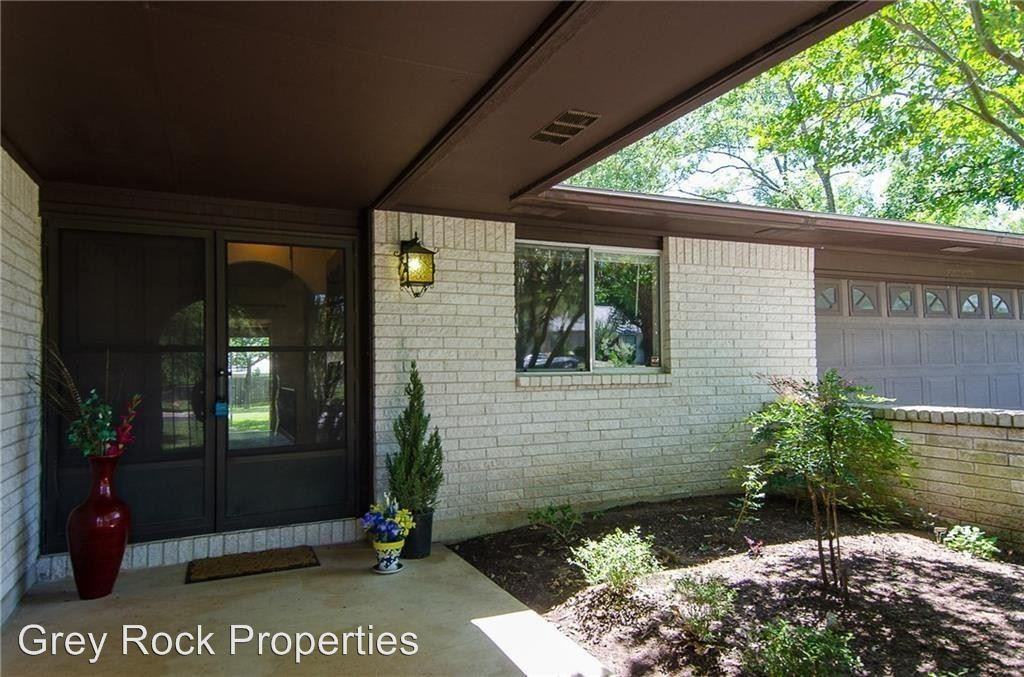 109 Woodland Rd - Photo 3 of 20