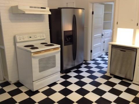 2047 Roosevelt Ave E - Photo 3 of 18