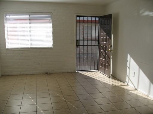 217 W Rillito St - Photo 3 of 5