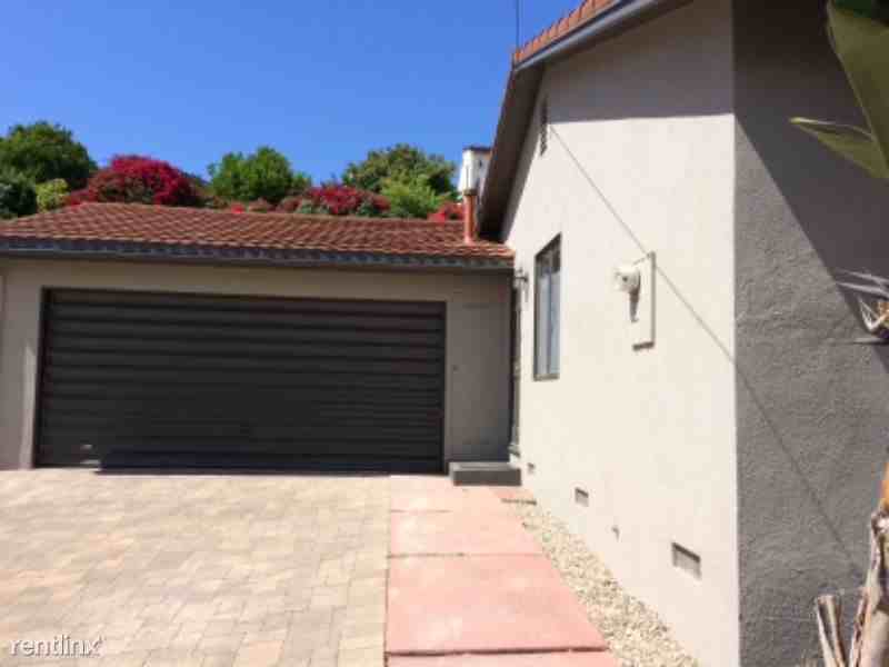 2810 Kenmore Place - Photo 2 of 20